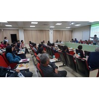 时间：107/12/08地点：国立虎尾农工对象：虎尾、北港、西螺农工关心农业发展愿景之学生家长议题讨论：1.农业科技系介绍2.云林县农业愿景与学生学职涯发展蓝图3.暑期学生校外实习成效与意见交流※存取照片，可于网页(无需点开照片)，于指定照片按右键点选「另存连结为」